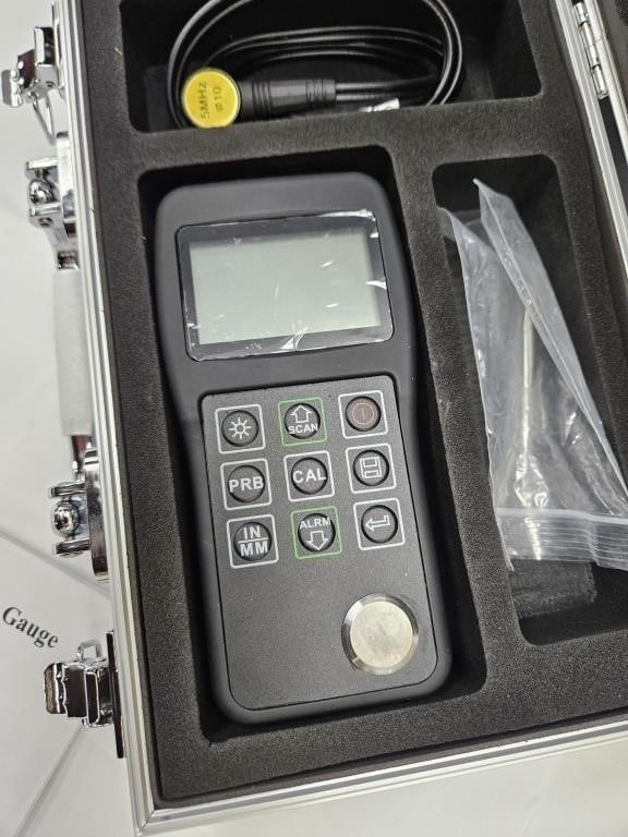 BSIDE CCT11 Ultrasonic Thickness Gauge